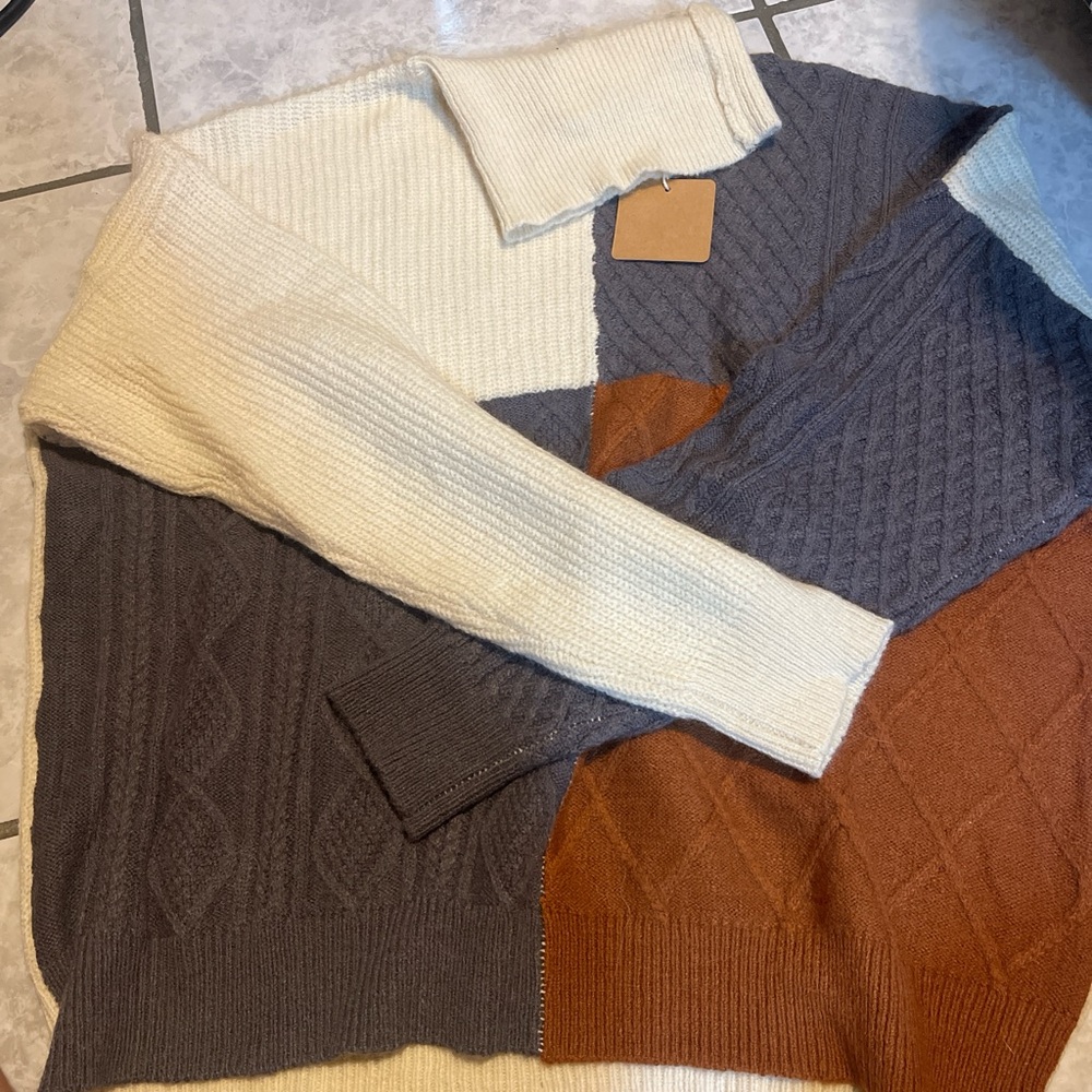 Turtle neck sweater